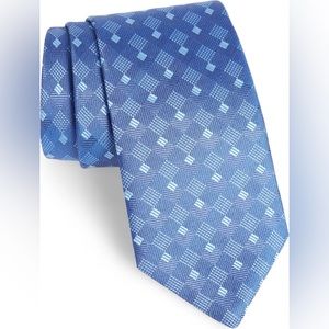 Geometric Silk Tie
DAVID DONAHUE